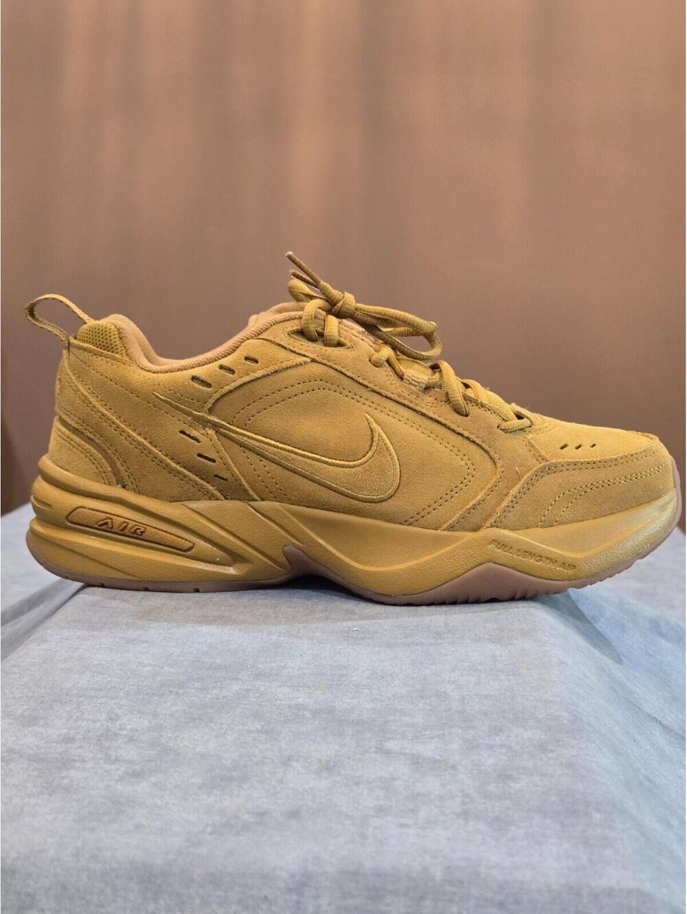 Nike Air Monarch IV 4 SE Wheat Gum Medium Brown Suede IB2281-700 sz 10M 11.5W